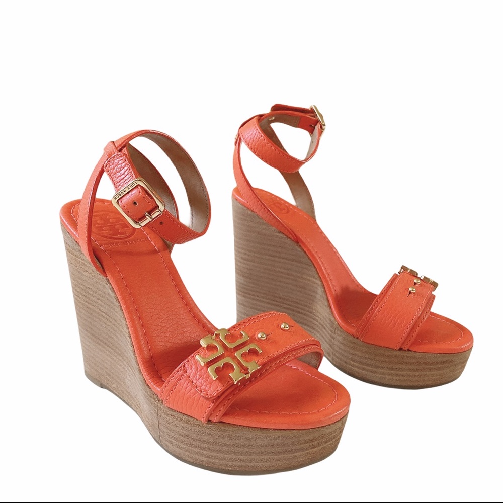 Orange wedges